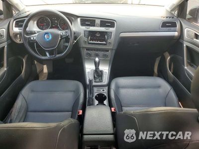 Zdjęcie 8 z 12 samochodu: 2015 VOLKSWAGEN GOLF TDI VIN:3VW2A7AU7FM096101 - miniatura