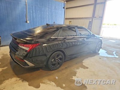 Trzecie zdjęcie samochodu z tyłu: 2026 HYUNDAI ELANTRA SEL SPORT PREMIUM VIN:KMHLS4DGXTU212936 - miniatura