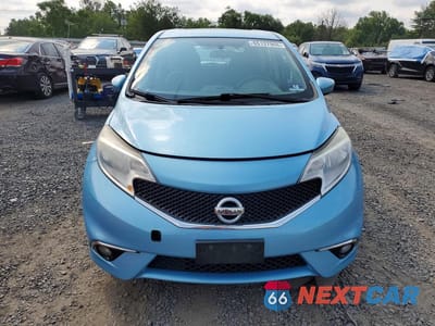 Piąte zdjęcie samochodu w środku: 2015 NISSAN VERSA NOTE SR VIN:3N1CE2CP1FL391855 - miniatura