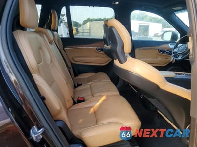 Zdjęcie 11 z 13 samochodu: 2018 VOLVO XC90 T6 VIN:YV4A22PL6J1384708 - miniatura