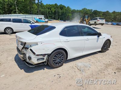 Trzecie zdjęcie samochodu z tyłu: 2020 TOYOTA CAMRY LE VIN:4T1E31AK3LU013644 - miniatura