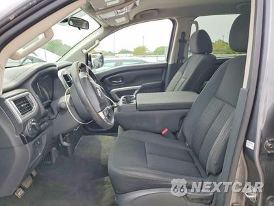 Zdjęcie 7 z 13 samochodu: 2019 NISSAN TITAN SV VIN:1N6AA1EJ6KN529173 - miniatura