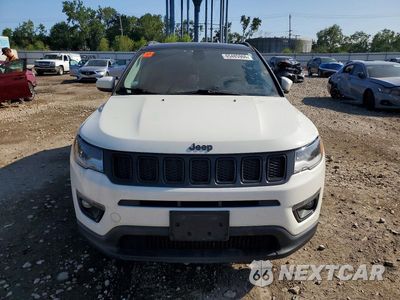 Piąte zdjęcie samochodu w środku: 2019 JEEP COMPASS LATITUDE VIN:3C4NJDBB7KT599056 - miniatura