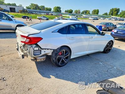 Trzecie zdjęcie samochodu z tyłu: 2018 HONDA ACCORD SPORT VIN:1HGCV2F33JA051405 - miniatura
