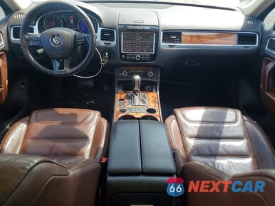 Zdjęcie 8 z 13 samochodu: 2012 VOLKSWAGEN TOUAREG V6 VIN:WVGFF9BP3CD003135 - miniatura