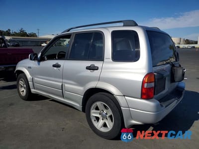 Drugie zdjęcie samochodu z przodu: 2002 SUZUKI GRAND VITARA JLS LIMITED VIN:JS3TE62V824150963 - miniatura