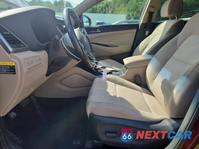 Zdjęcie 7 z 14 samochodu: 2018 HYUNDAI TUCSON VALUE VIN:KM8J33A25JU618479 - miniatura