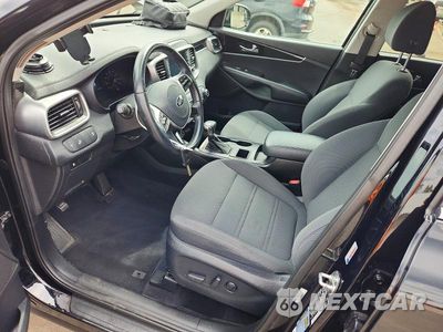 Zdjęcie 7 z 14 samochodu: 2020 KIA SORENTO LX VIN:5XYPGDA36LG662271 - miniatura