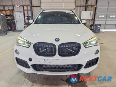 Piąte zdjęcie samochodu w środku: 2016 BMW X1 XDRIVE28I VIN:WBXHT3C31G5E51331 - miniatura