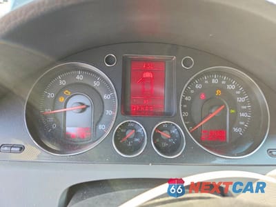 Zdjęcie 9 z 12 samochodu: 2007 VOLKSWAGEN PASSAT 2.0T VIN:WVWAK73C57P157702 - miniatura