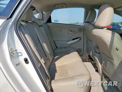 Zdjęcie 10 z 12 samochodu: 2010 TOYOTA PRIUS IV VIN:JTDKN3DU9A1002804 - miniatura