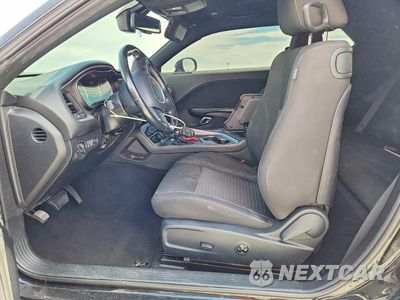 Zdjęcie 7 z 13 samochodu: 2019 DODGE CHALLENGER SXT VIN:2C3CDZAG7KH701753 - miniatura