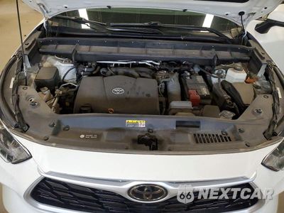 Zdjęcie 12 z 13 samochodu: 2021 TOYOTA HIGHLANDER LE VIN:5TDBZRBH5MS117775 - miniatura