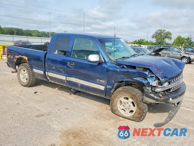 Czwarte zdjęcie samochodu z boku: 2001 CHEVROLET SILVERADO K1500 VIN:2GCEK19T211377907 - miniatura