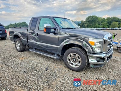 Czwarte zdjęcie samochodu z boku: 2015 FORD F250 SUPER DUTY VIN:1FT7X2A6XFEB77241 - miniatura