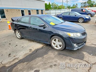 Czwarte zdjęcie samochodu z boku: 2013 TOYOTA CAMRY SE VIN:4T1BF1FK3DU225562 - miniatura