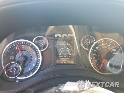 Zdjęcie 9 z 12 samochodu: 2021 RAM 1500 BIG HORN/LONE STAR VIN:1C6SRFBT1MN516196 - miniatura