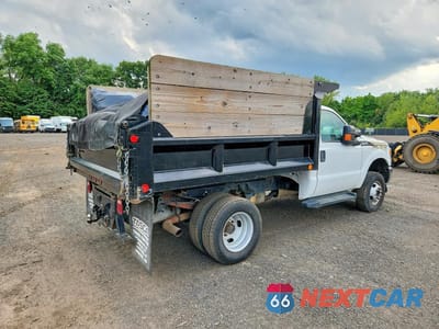 Trzecie zdjęcie samochodu z tyłu: 2016 FORD F350 SUPER DUTY VIN:1FDRF3H67GED49195 - miniatura