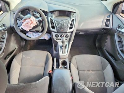 Zdjęcie 8 z 12 samochodu: 2013 FORD FOCUS SE VIN:1FADP3F29DL232016 - miniatura