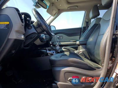 Zdjęcie 7 z 13 samochodu: 2018 KIA SOUL + VIN:KNDJP3A51J7516596 - miniatura