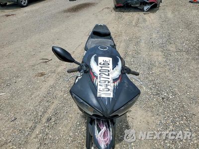 Piąte zdjęcie samochodu w środku: 2008 YAMAHA YZFR6 S VIN:JYARJ06E68A037918 - miniatura