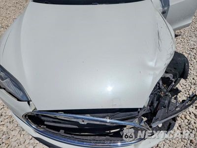 Zdjęcie 11 z 12 samochodu: 2013 TESLA MODEL S VIN:5YJSA1CG7DFP04921 - miniatura