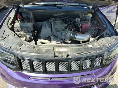 Zdjęcie 12 z 13 samochodu: 2018 JEEP GRAND CHEROKEE SRT-8 VIN:1C4RJFDJ3JC468671 - miniatura