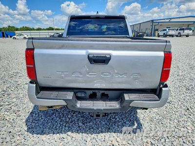 Zdjęcie 6 z 12 samochodu: 2025 TOYOTA TACOMA SR5 VIN:3TMKB5FN8SM047862 - miniatura