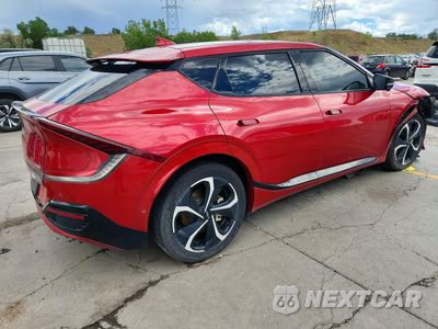 Trzecie zdjęcie samochodu z tyłu: 2022 KIA EV6 GT LINE VIN:KNDC4DLC1N5034439 - miniatura
