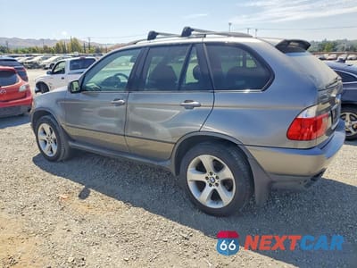 Drugie zdjęcie samochodu z przodu: 2005 BMW X5 4.4I VIN:5UXFB53555LV10664 - miniatura