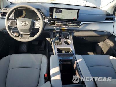 Zdjęcie 8 z 12 samochodu: 2026 TOYOTA SIENNA XLE 7-PASSENGER VIN:5TDYRKEC0TS329158 - miniatura