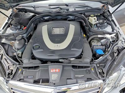 Zdjęcie 11 z 12 samochodu: 2011 MERCEDES-BENZ E 550 4MATIC VIN:WDDHF9AB3BA361022 - miniatura