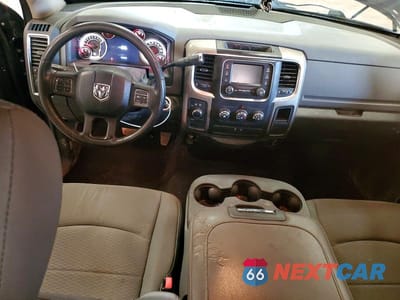 Zdjęcie 8 z 12 samochodu: 2013 RAM 1500 SLT VIN:1C6RR7GT2DS690969 - miniatura