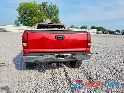 Zdjęcie 6 z 11 samochodu: 2003 CHEVROLET SILVERADO K2500 VIN:1GCGK29U73Z350798 - miniatura