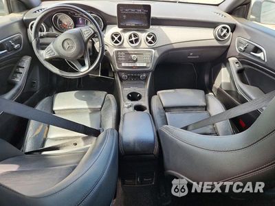 Zdjęcie 8 z 12 samochodu: 2019 MERCEDES-BENZ CLA 250 VIN:WDDSJ4EB5KN750867 - miniatura