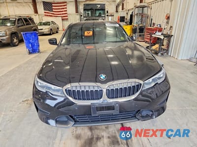 Piąte zdjęcie samochodu w środku: 2020 BMW 330XI VIN:3MW5R7J08L8B21157 - miniatura