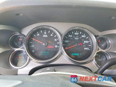 Zdjęcie 9 z 12 samochodu: 2008 CHEVROLET SILVERADO C2500 HEAVY DUTY VIN:1GCHC23KX8F116530 - miniatura