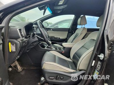 Piąte zdjęcie samochodu w środku: 2018 KIA SPORTAGE EX VIN:KNDPNCACXJ7411196 - miniatura