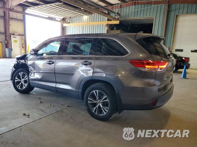 Drugie zdjęcie samochodu z przodu: 2019 TOYOTA HIGHLANDER LE PLUS VIN:5TDBZRFH2KS935665 - miniatura