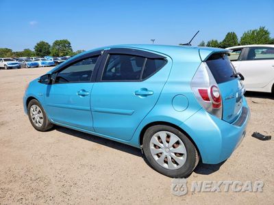 Drugie zdjęcie samochodu z przodu: 2012 TOYOTA PRIUS C THREE VIN:JTDKDTB30C1017174 - miniatura