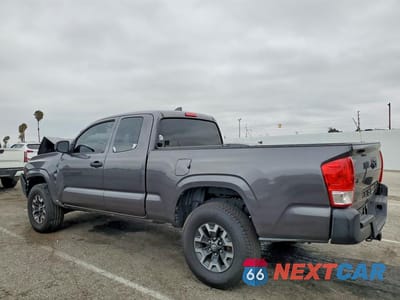 Drugie zdjęcie samochodu z przodu: 2017 TOYOTA TACOMA SR VIN:5TFRX5GN7HX099209 - miniatura