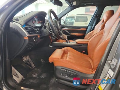 Zdjęcie 7 z 13 samochodu: 2018 BMW X5 M VIN:5YMKT6C53J0Y84311 - miniatura