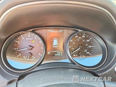 Zdjęcie 9 z 13 samochodu: 2017 NISSAN ROGUE SV VIN:5N1AT2MT2HC758908 - miniatura