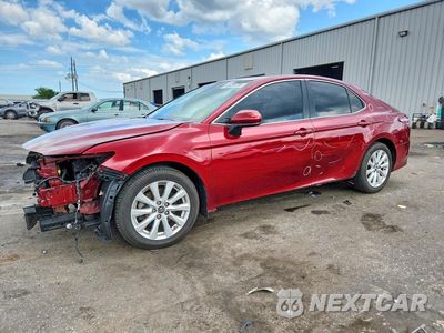 2018 TOYOTA CAMRY LE 4T1B11HK8JU513505 - główne zdjęcie licytacji z USA - miniatura