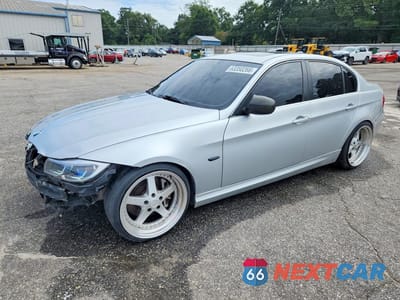 2011 BMW 335 I WBAPM5C51BE435801 - główne zdjęcie licytacji z USA - miniatura