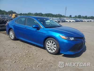 Czwarte zdjęcie samochodu z boku: 2019 TOYOTA CAMRY LE VIN:4T1B11HK0KU278244 - miniatura