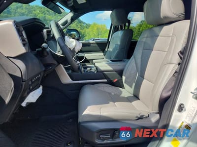 Zdjęcie 7 z 12 samochodu: 2025 TOYOTA TUNDRA LIMITED VIN:5TFJA5DB4SX326792 - miniatura