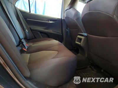 Zdjęcie 10 z 12 samochodu: 2018 TOYOTA CAMRY LE VIN:4T1B11HK6JU656193 - miniatura