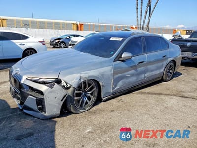 2024 BMW 740 XI WBA33EH05RCR51454 - główne zdjęcie licytacji z USA - miniatura
