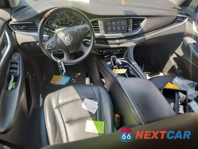 Zdjęcie 8 z 13 samochodu: 2021 BUICK ENCLAVE AVENIR VIN:5GAEVCKW8MJ242661 - miniatura
